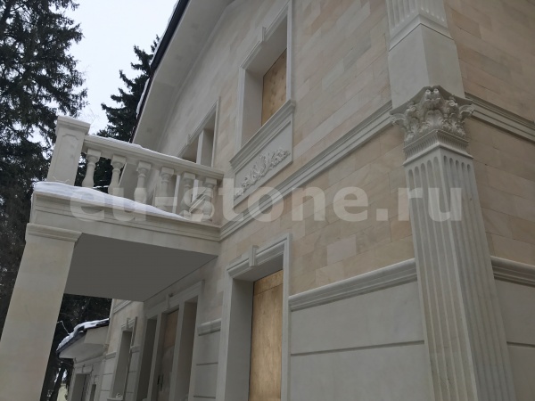 Фасад в известняке