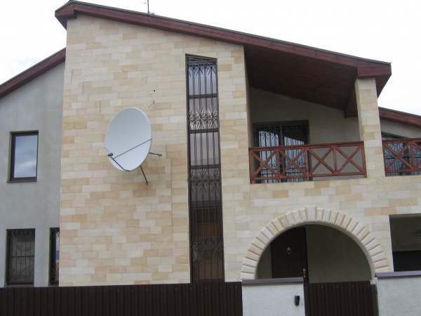 Отделка фасада натуральным камнем