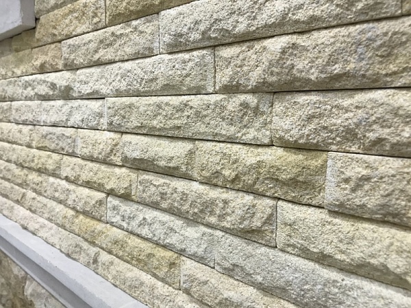 Песчаник колотый бежевый "лапша"